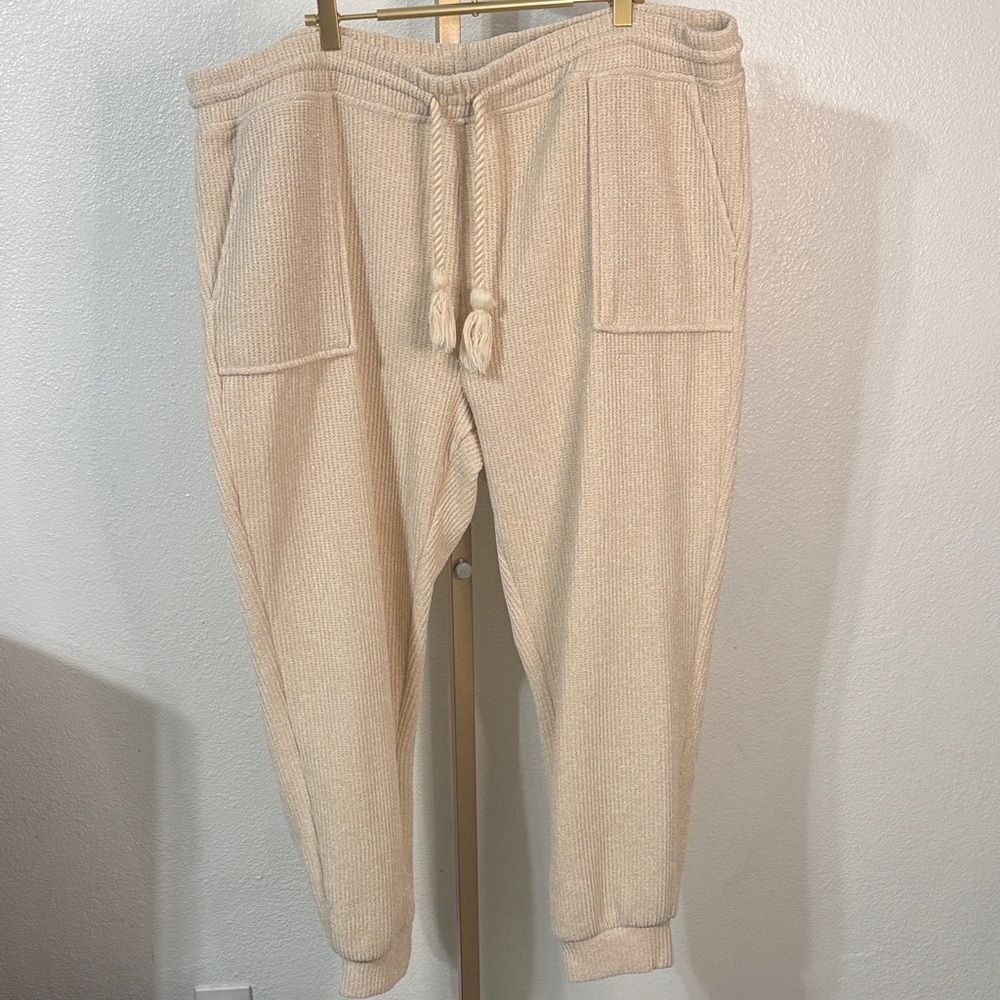 1. state - women’s Cozy Cream Joggers with gold accents- Size 2X